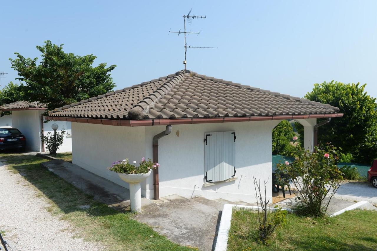 Camping Village Mar Y Sierra San Costanzo 外观 照片