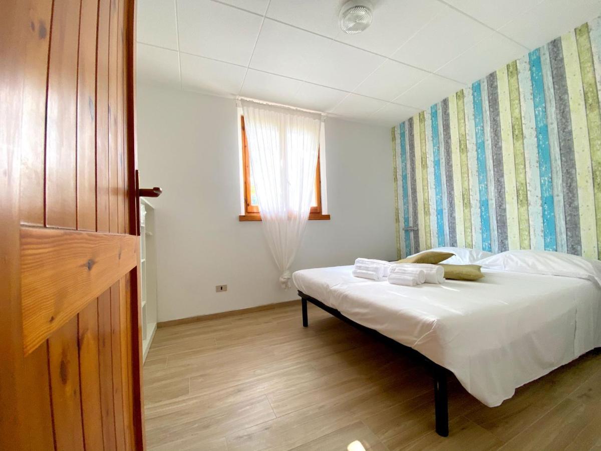 Camping Village Mar Y Sierra San Costanzo 外观 照片