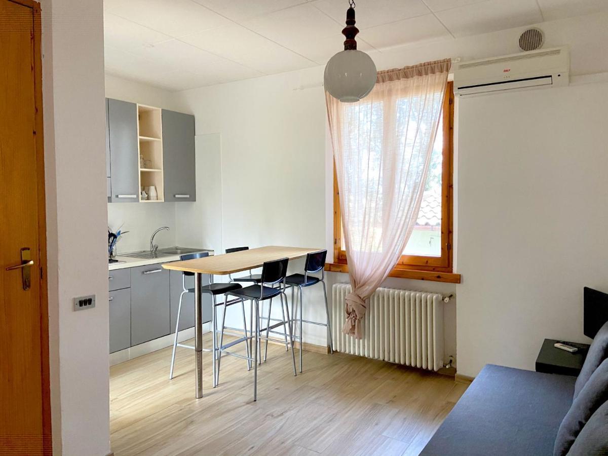 Camping Village Mar Y Sierra San Costanzo 外观 照片
