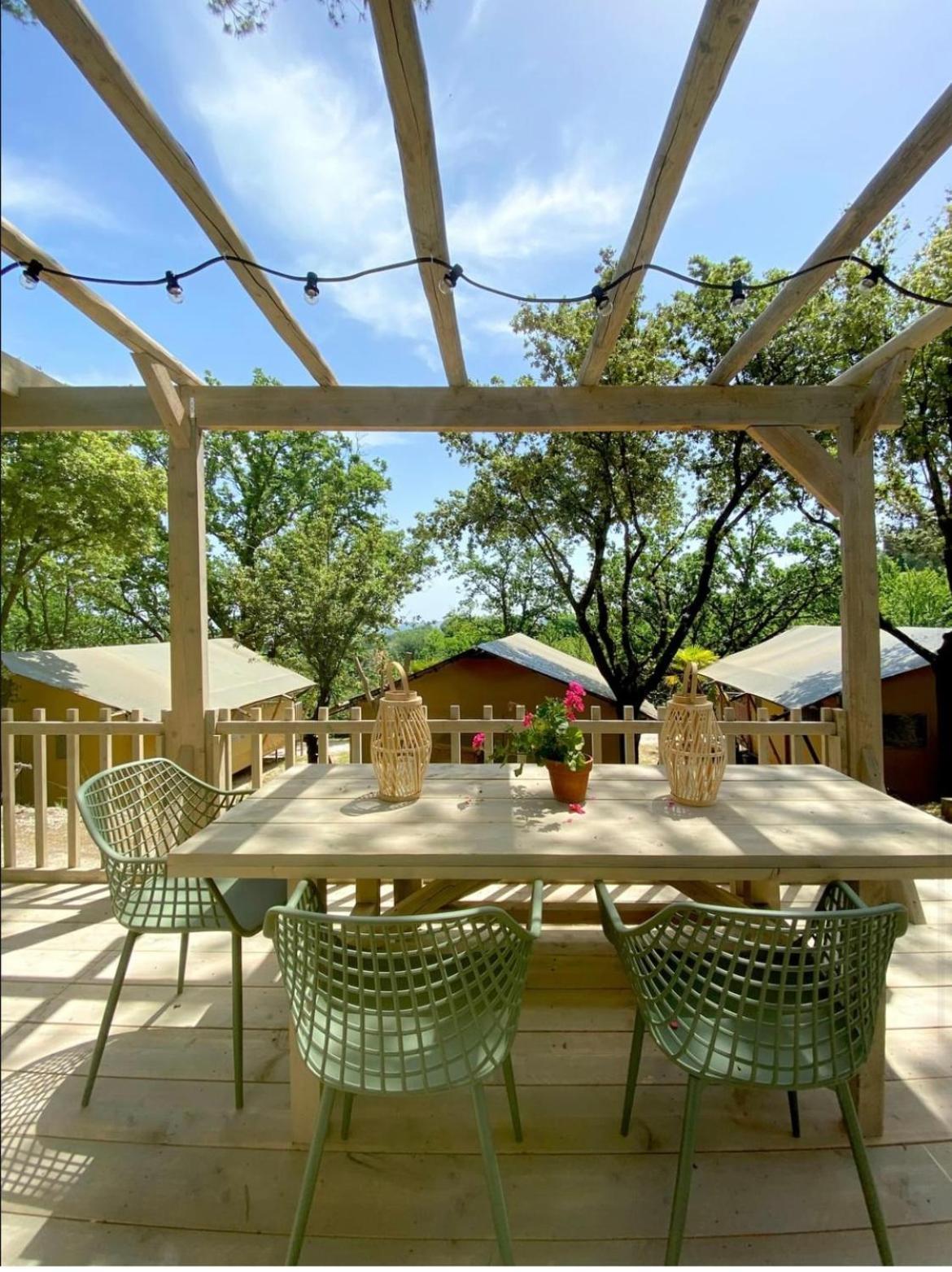 Camping Village Mar Y Sierra San Costanzo 外观 照片