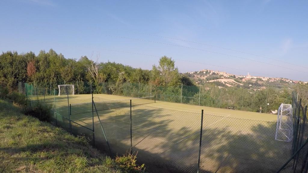 Camping Village Mar Y Sierra San Costanzo 外观 照片
