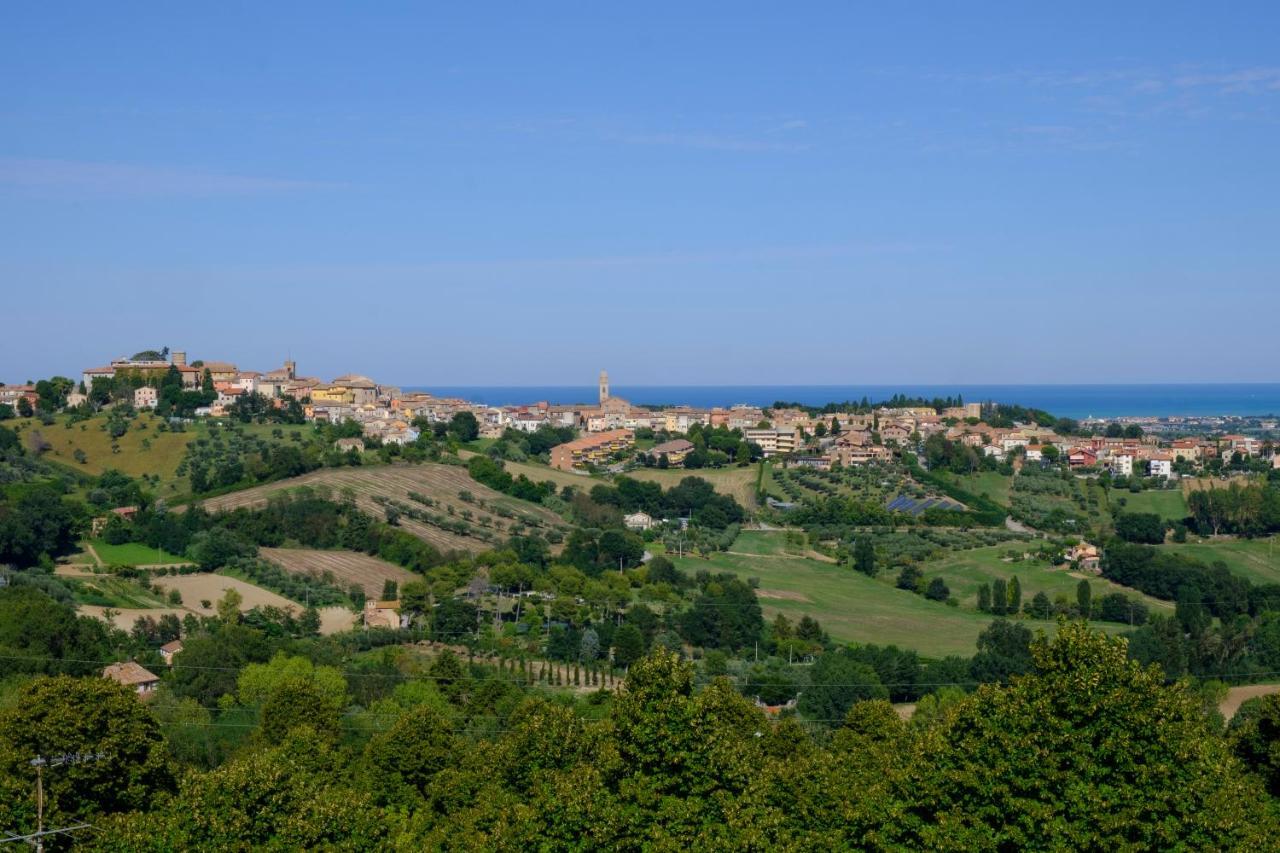 Camping Village Mar Y Sierra San Costanzo 外观 照片